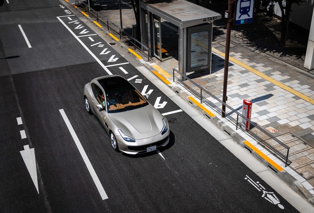 Ferrari GTC4Lusso