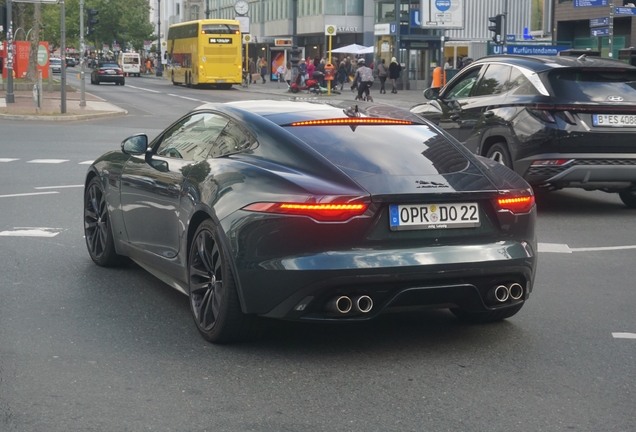 Jaguar F-TYPE P450 75 Coupé