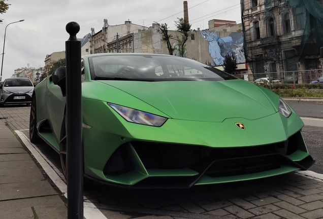 Lamborghini Huracán LP640-4 EVO