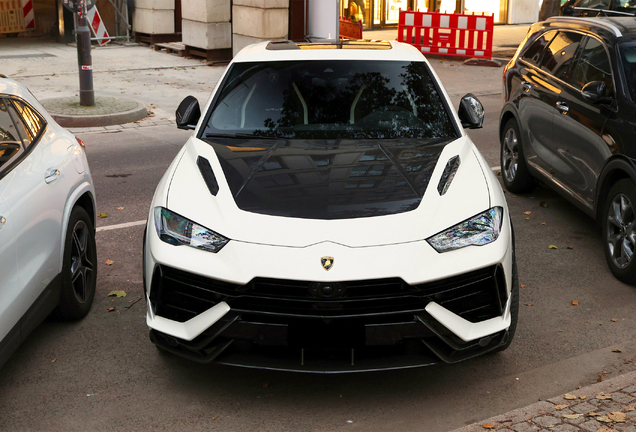 Lamborghini Urus Performante