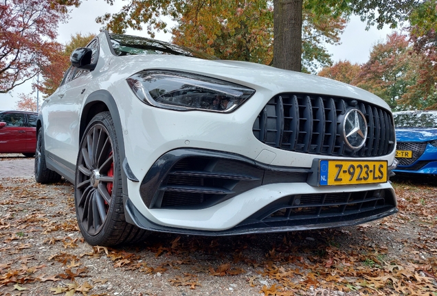 Mercedes-AMG GLA 45 S 4MATIC+ H247