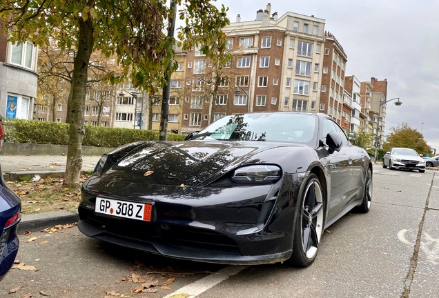 Porsche Taycan Turbo