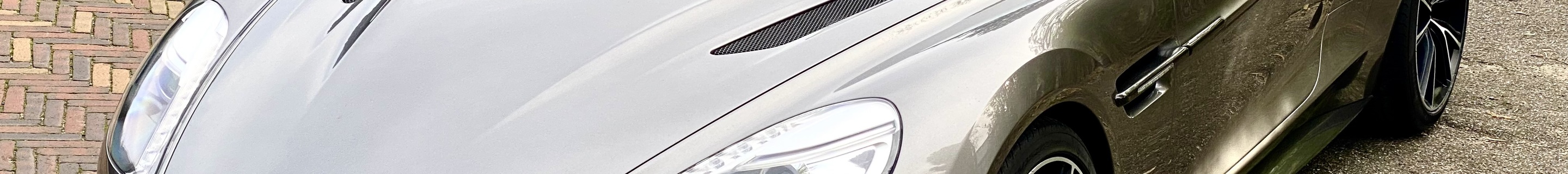 Aston Martin Vanquish 2013