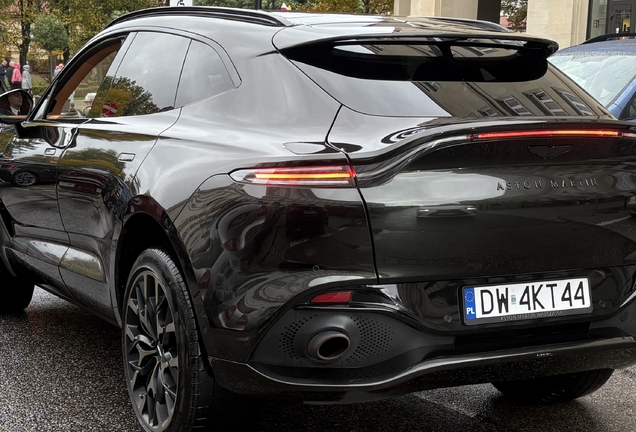 Aston Martin DBX