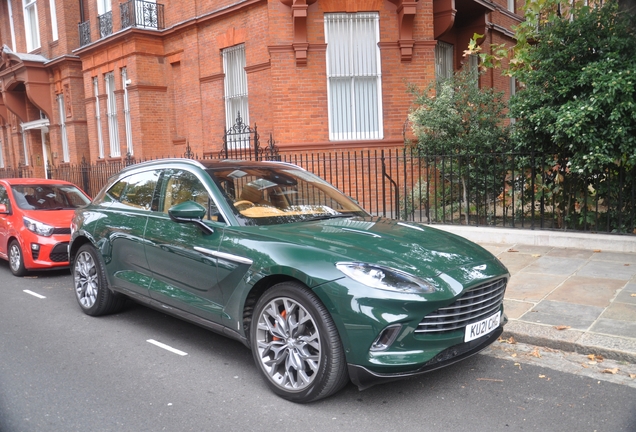 Aston Martin DBX