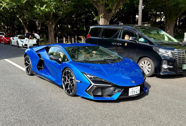 Lamborghini Revuelto