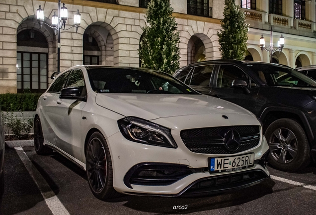 Mercedes-AMG A 45 W176 2015