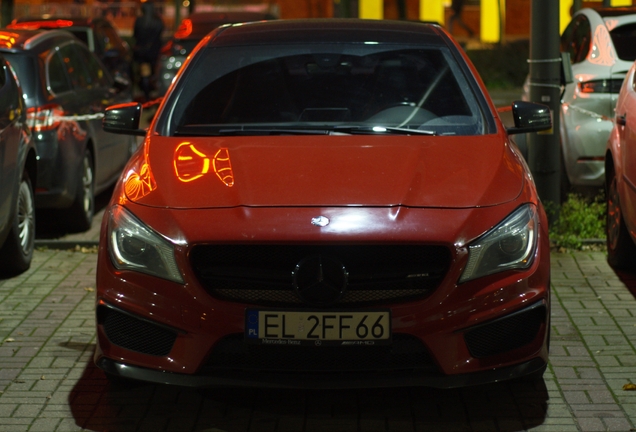 Mercedes-Benz CLA 45 AMG C117