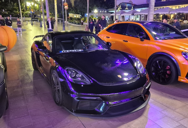 Porsche 718 Cayman GT4