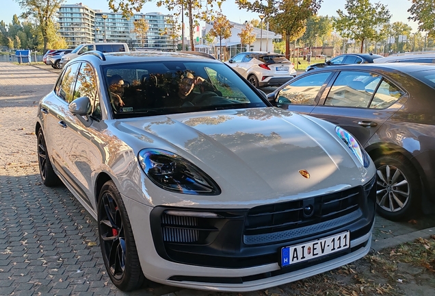 Porsche 95B Macan GTS MkIII