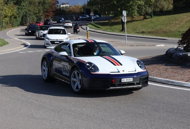 Porsche 992 Dakar