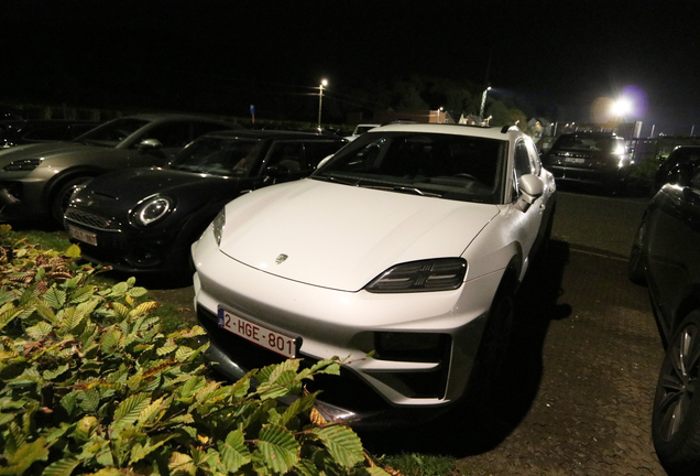 Porsche Macan EV Turbo