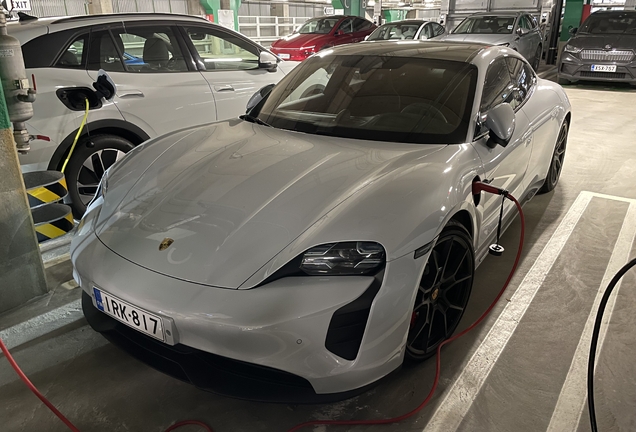 Porsche Taycan GTS
