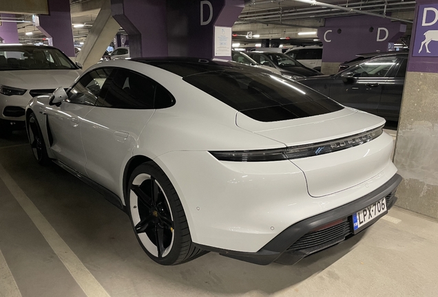 Porsche Taycan Turbo S