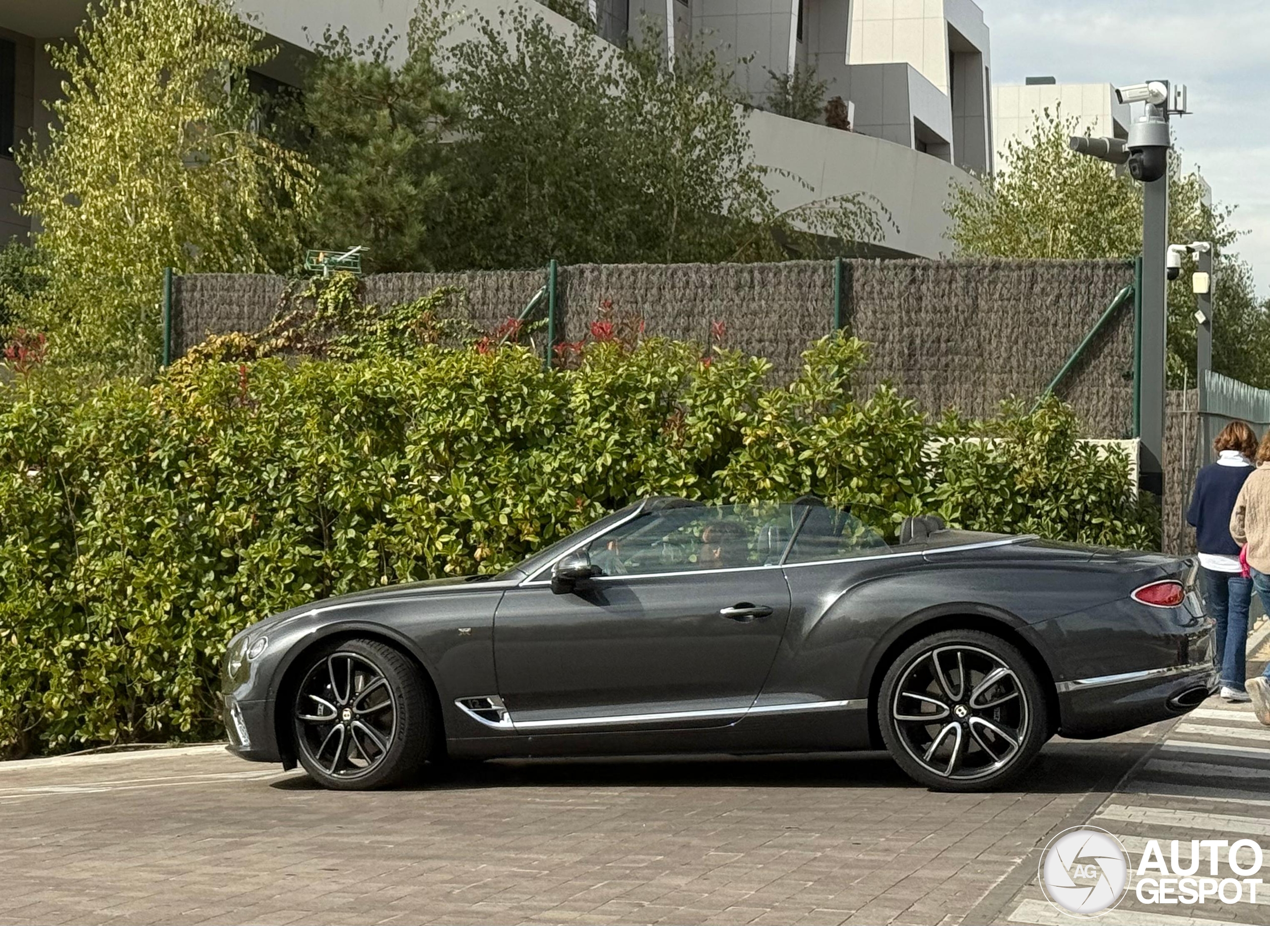 bentley-continental-gtc-2019-first-edition-19-october-2025-autogespot