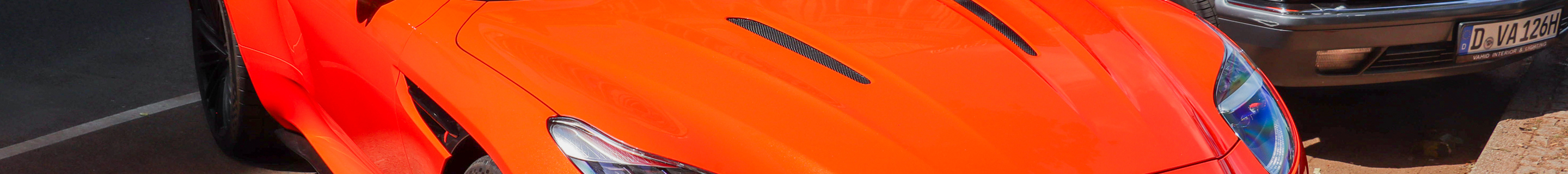 Aston Martin DB12 Volante