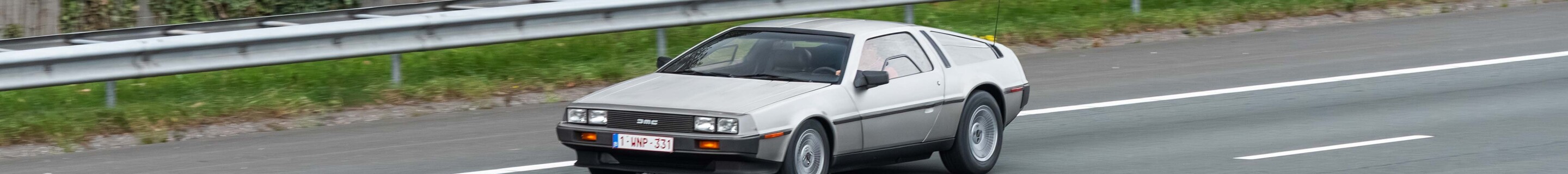 DeLorean DMC-12