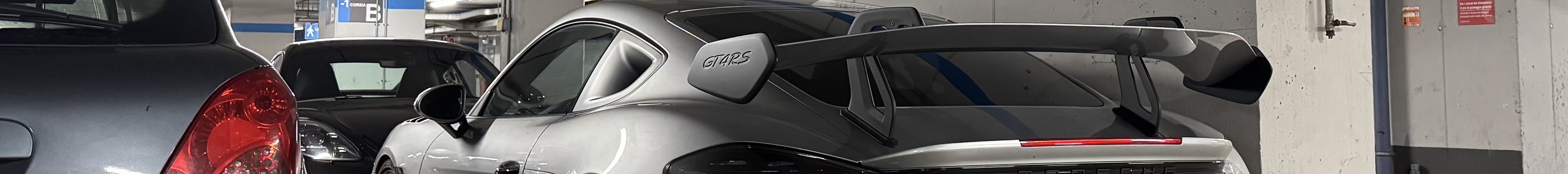 Porsche 718 Cayman GT4 RS