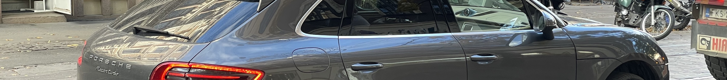 Porsche 95B Macan Turbo MkI