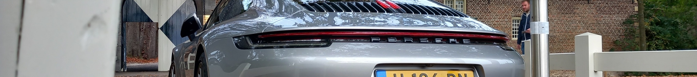 Porsche 992 Carrera 4S MkI