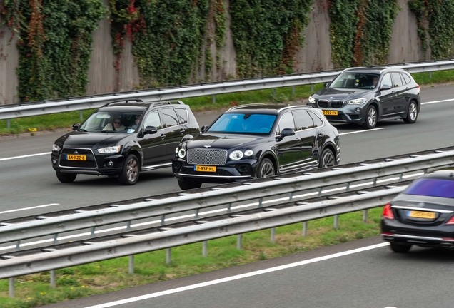 Bentley Bentayga V8 2021