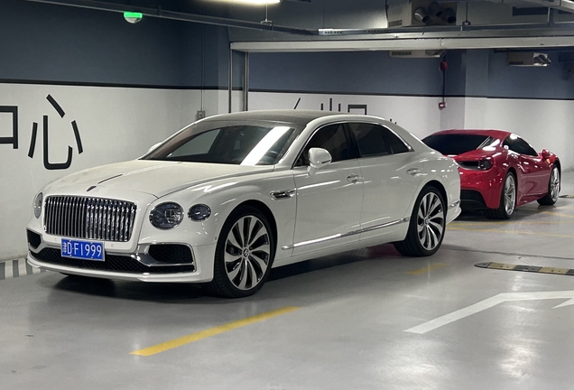 Bentley Flying Spur V8 2021