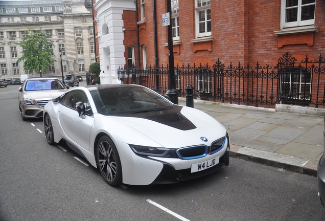 BMW i8