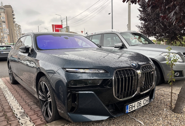 BMW M760e xDrive