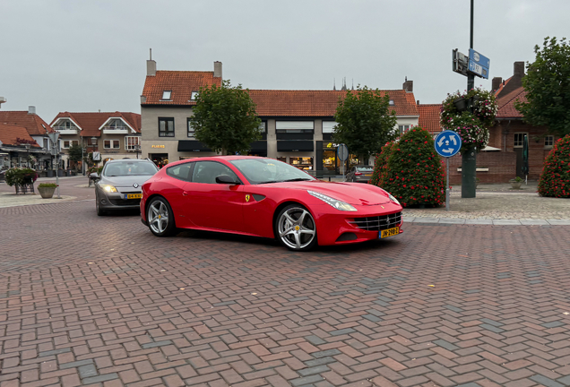 Ferrari FF