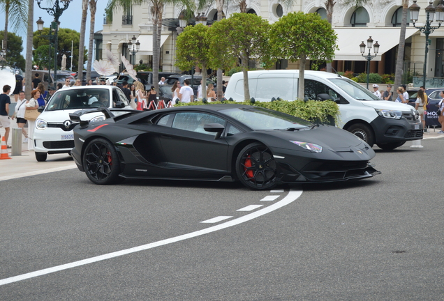 Lamborghini Aventador LP770-4 SVJ