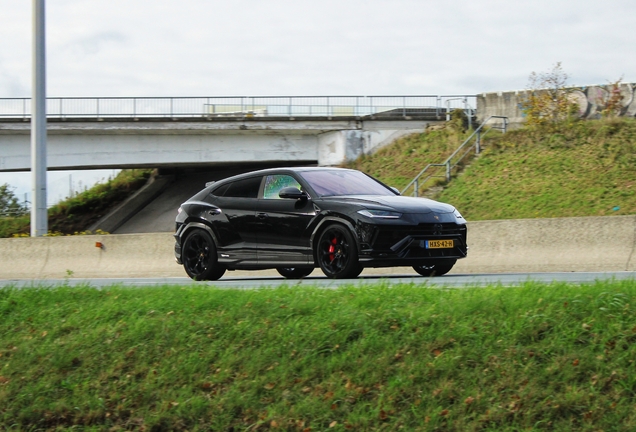 Lamborghini Urus Performante