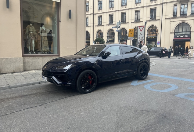 Lamborghini Urus S