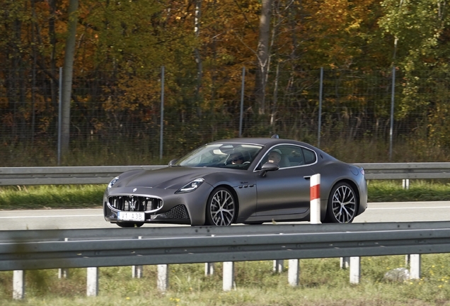 Maserati GranTurismo Modena 2023