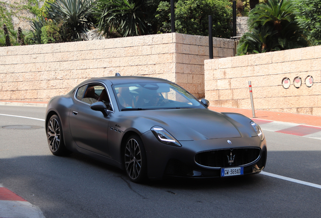 Maserati GranTurismo Modena 2023