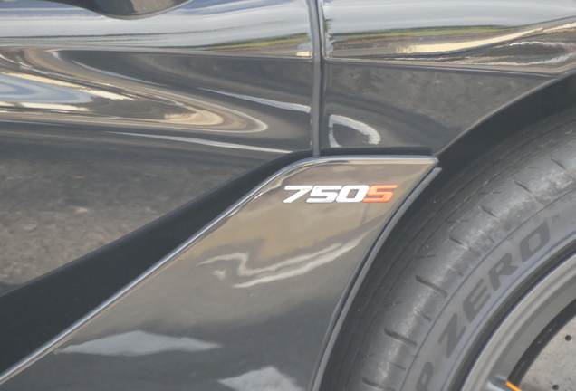 McLaren 750S