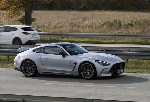 Mercedes-AMG GT 63 C192