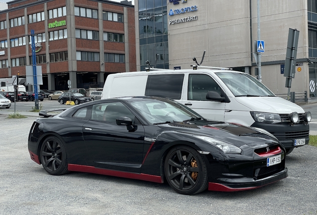 Nissan GT-R