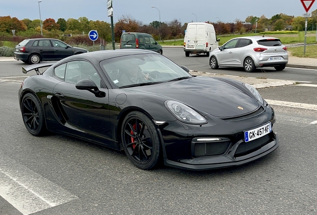 Porsche 718 Cayman GT4