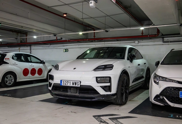 Porsche Macan EV Turbo