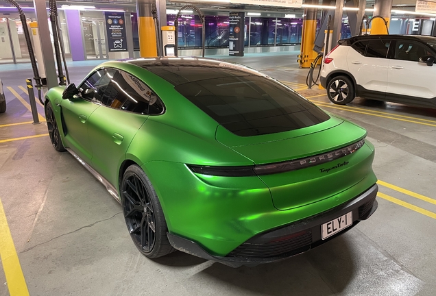 Porsche Taycan Turbo