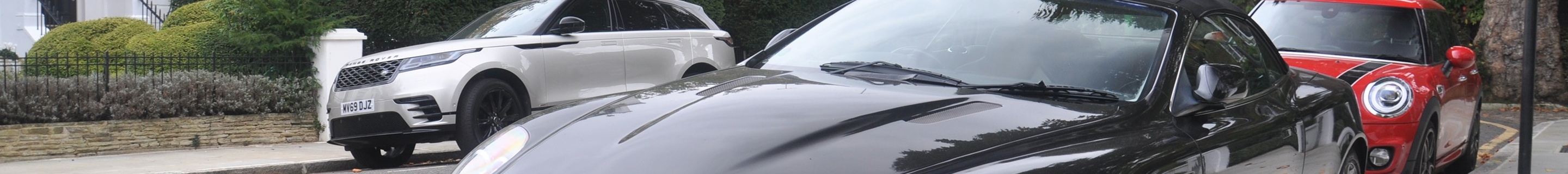 Aston Martin DB9 Volante