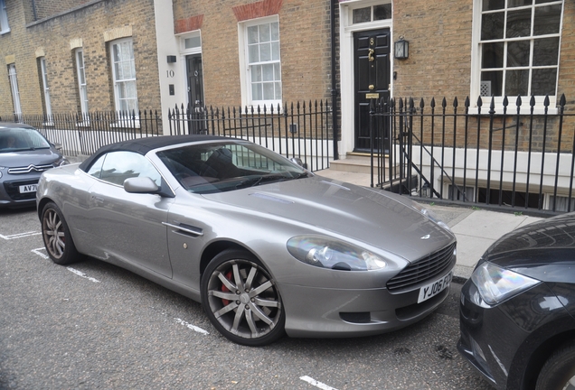Aston Martin DB9 Volante