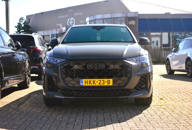 Audi RS Q8 2024