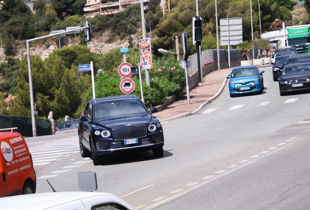 Bentley Bentayga Azure 2024