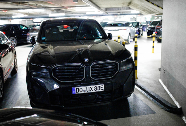 BMW XM G09