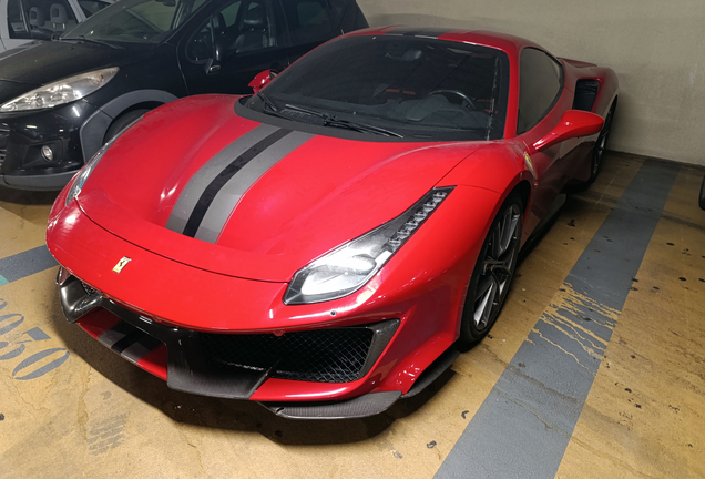 Ferrari 488 Pista