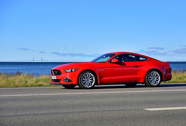 Ford Mustang GT 2015