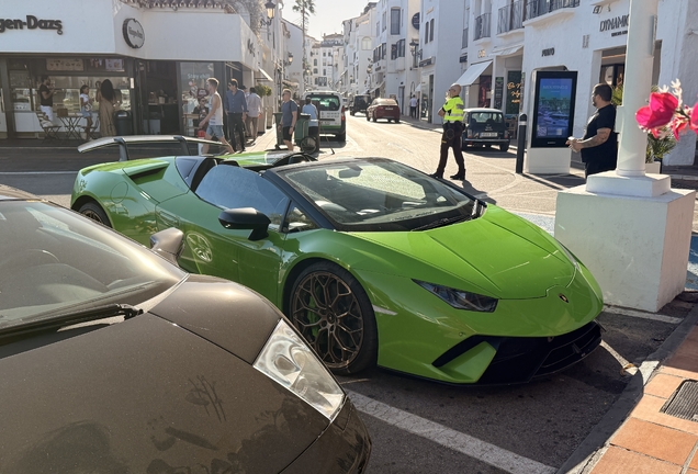 Lamborghini Huracán LP640-4 Performante Spyder