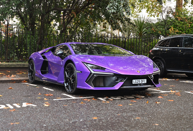 Lamborghini Revuelto