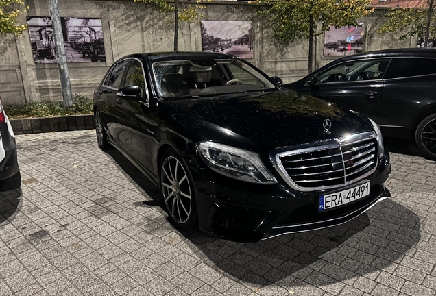 Mercedes-Benz S 63 AMG V222